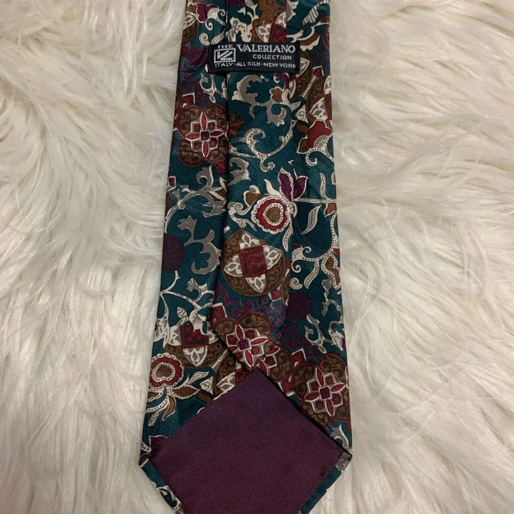 Valeriano silk‎ USA made tie